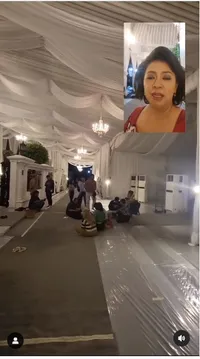 Pernikahan dengan Kaesang Pangarep Makin Dekat, Potret Terkini Rumah Erina Gudono yang Sudah Dipasangi Tenda - Karpet Dari Plastik