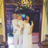 Perut Membesar, Sissy Priscillia Percaya Diri di Depan Suami