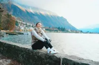 Pesona Cantik nan Flawless Amanda Rawles Saat Travelling ke Eropa