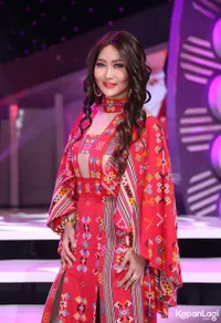 Pesona Inul Daratista Pakai Gaun Tenun di 'DAA 4 Top 15 Group 3'