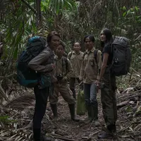 Petualangan Dominique Diyose & Davina Selamatkan Orang Utan
