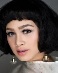 Photoshoot Kehamilan Andien, Tetap Cantik & Stylish Meski Buncit