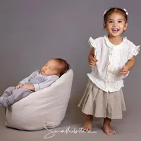 Photoshoot Tiga Anak Zaskia Sungkar, Hangat dan Ceria