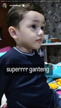 8 Potret Tampan Anak Bungsu Ussy Sulistiawaty yang Makin Besar, Disebut Mirip Banget dengan Andhika Pratama