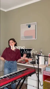 Potret Home Studio Ify Alyssa, Dua Album Direkam di Dalam Kamar