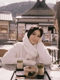 7 Potret Agnez Mo Liburan di Jepang, Jajal Pakai Kimono - Tampil Kasual Swag