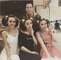 Potret Akrab Trio BFF, Jupe - Ayu Ting Ting - Zaskia Gotik Kompak