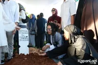 Potret Alika Islamadina Kehilangan Nenek Tercinta, Kenangan dari TK sampai Punya Anak Masih Membekas