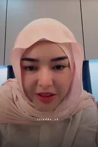 Potret Amanda Manopo Meradang Disebut Pelakor, Balas Netizen dengan Pedas Kala Live di Medsos
