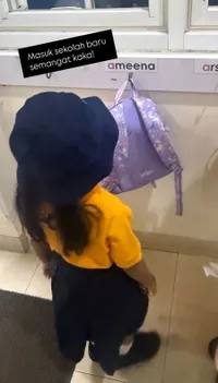Potret Ameena Masuk Sekolah Hari Pertama, Ditemani Atta Halilintar dan Aurel Hermansyah