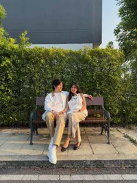Potret Angga Yunanda dan Shenina Cinnamon Babymoon Tipis-Tipis, Vibes Romantis
