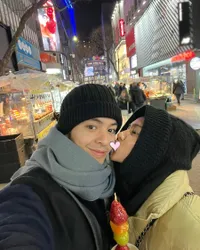 Potret Angga Yunanda dan Shenina Cinnamon Bulan Madu di Korea Selatan, Kocak dan Mesra di Tengah Salju