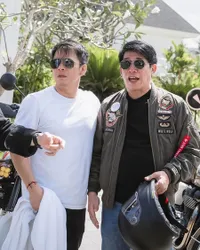 Potret Ariel NOAH dan Parto Patrio Touring Bareng di Lombok, Buktikan Kemiripan Satu Sama Lain