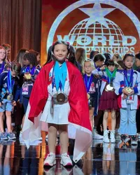 Potret Arsy Hermansyah Borong 14 Penghargaan di Ajang WCOPA, Bikin Bangga Kibarkan Bendera Merah Putih di AS