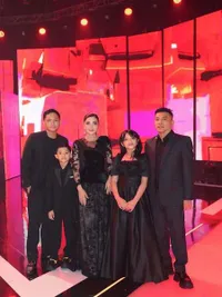 Potret Ashanty dan Keluarga Tampil bersama Para Jebolan Dangdut Academy, Rasanya Seperti Terhipnotis
