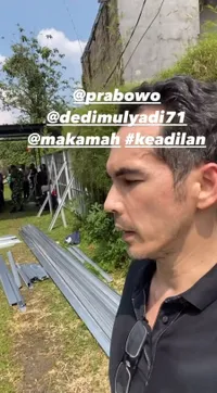 Potret Atalarik Syah Ungkap Rumahnya Dibongkar Aparat, Sebut Tidak Ada Surat Eksekusi