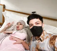 Potret Atta Halilintar Usai Transplantasi Rambut, Lelang Headband Pertamanya untuk Bangun Rumah Penghafal Al Quran