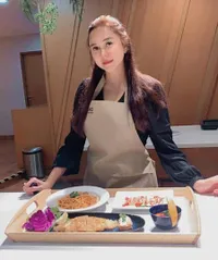 Potret Aura Kasih dan Hobinya Masak, Sering Eksperimen Menu Lokal Maupun Internasional