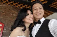 Potret Bahagia Delon & Aida Chandra yang Bahagia Meski Belum Dikaruniai Momongan, Enggan Lakukan Program Bayi Tabung