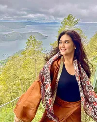 Potret Bella Saphira Liburan ke Danau Toba, Bahagia Kunjungi Kampung Halaman nan Indah