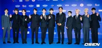 Potret Bintang K-Pop Top di Blue Carpet 2024 MAMA Awards Day 3, SEVENTEEN dan aespa Memesona