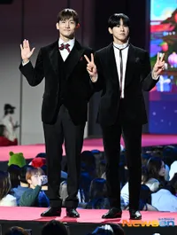 Potret Boygroup K-Pop dari Generasi 2 Hingga Generasi 5 di Red Carpet SBS Gayo Daejeon 2023