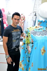 Potret Butik Milik Indra Bruggman, Cantik Buat Kamu Yang Hijabers
