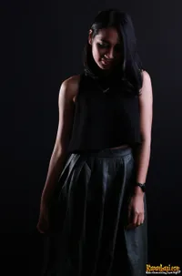 Potret Cantik Niken Anjani Saat Kenakan Crop Top Hitam, Kece!