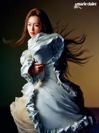 Potret Cantik Tang Yan Jalani Pemotretan untuk Majalah Marie Claire China Edisi Maret 2026