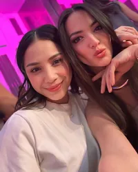 Potret Cantiknya Nia Ramadhani di Pesta Ultah Raffi - Gigi, Hot Pakai Mini Skirt - Auranya Mahal
