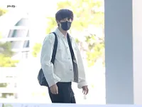 Potret Chanyeol EXO di Bandara Saat Menuju Bali, Siap Gebrak Waterbomb