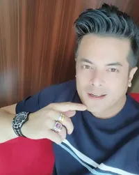Potret Choky Andriano Rayakan Ulang Tahun Putrinya, Netizen: Malah Salfok Sama Bapaknya