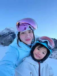 Potret Claire Anak Shandy Aulia, Bahagia Nikmati Salju 