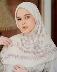 Potret Cut Meyriska Berjuang Melawan Penyakit Misterius, Sudah Idap Sejak Usia Remaja - Sampai Diperiksa 6 Dokter Sekaligus