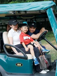 Potret Dante Anak Chelsea Olivia Dapat Juara Golf di Turnamen Pertama yang Diikuti