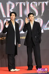 Potret Deretan Aktor dan Aktris di Red Carpet 2024 Asian Artists Awards, Byeon Woo Seok dan Kim Hye Yoon Reuni