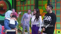 Potret Detik-Detik Dewi Perssik Diduga Sindir Lesti Kejora & Rizky Billar, Sebut Lebih Baik Banting Tulang Daripada Banting Istri