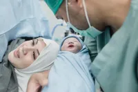 Potret Detik-detik Kesha Ratuliu Melahirkan Anak Ketiga, Bayi Laki-laki Ganteng - Langsung Umumkan Nama