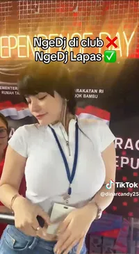 Potret Dinar Candy NgeDJ di Lapas, Asik Joget Bareng Nikita Mirzani