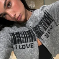 Potret Dua Lipa Jalin Hubungan dengan Callum Turner, Romantis Jalan-jalan di Jepang