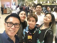 Potret Eko Patrio & Kedekatannya Dengan 3 Anaknya, Sering Dijadikan Tempat Curhat!