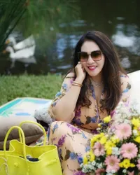 Potret Elizabeth Kardinal Calon Mertua Chelsea Islan yang Cantik Abis, Sudah Jadi Nenek Tapi Tetap Keren