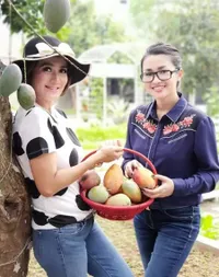 Potret Eratnya Hubungan Sederet Pedangdut Ini Bareng Kakak Kandung Mereka, Lesti Sampai Dampingi Lamaran