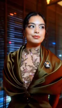 8 Potret Eva Celia dan Amanda Rawles di Premier Film ANDAI IBU TIDAK MENIKAH DENGAN AYAH