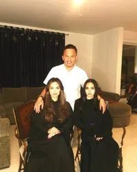 Potret Faisal Haris Rayakan Lebaran Bareng Sarita Abdul Mukti dan Anak-Anak Ceweknya, Salaman dengan Mantan Istri - Jennifer Dunn Tak Diajak