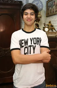 Potret Ganteng El Rumi, Siap Jegal Al Ghazali