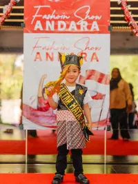 Potret Gemas Rayyanza Rayakan 17 Agustus, Fashion Show Pakai Baju Sultan Mataram