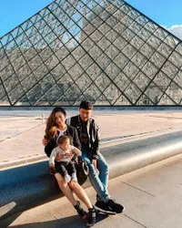 Potret Gemasnya Baby Izz Anak Nikita Willy Belajar Makan Sampai Belepotan, Rewel Karena Tumbuh Gigi - Langsung Lahap Saat Ditemani Sang Ayah