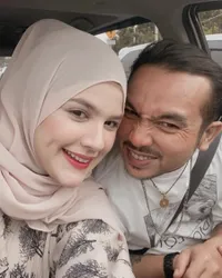 Potret Gembira Komo Ricky Saat Sang Putri Lahir, 4 Tahun Penantian Berakhir Bahagia