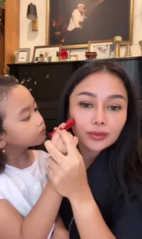 Potret Gewa Anak Glenn Fredly dan Mutia Ayu yang Sudah Tumbuh Besar, Makin Cantik Menggemaskan